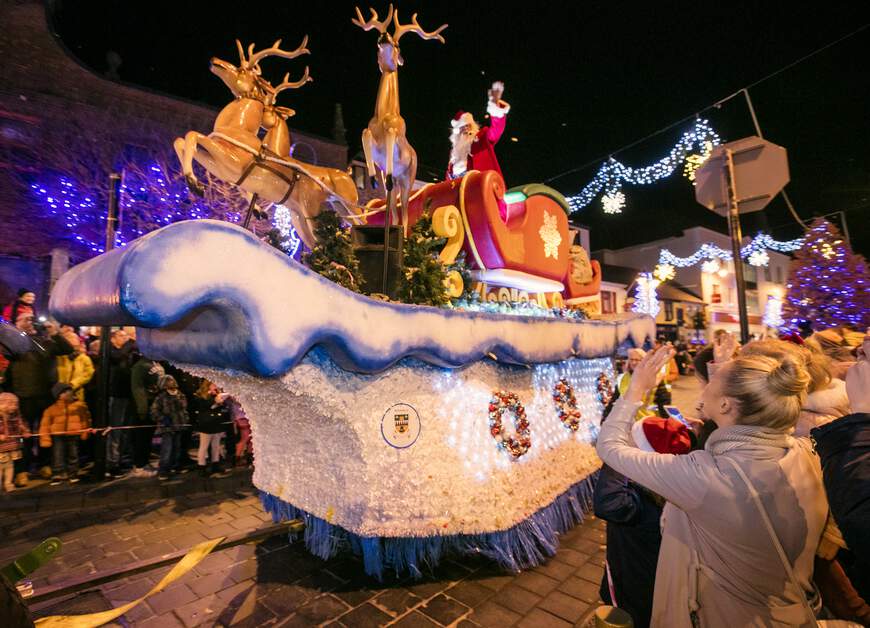 Christmas Parade in Killarney, Co Kerry_Social Media Destination
